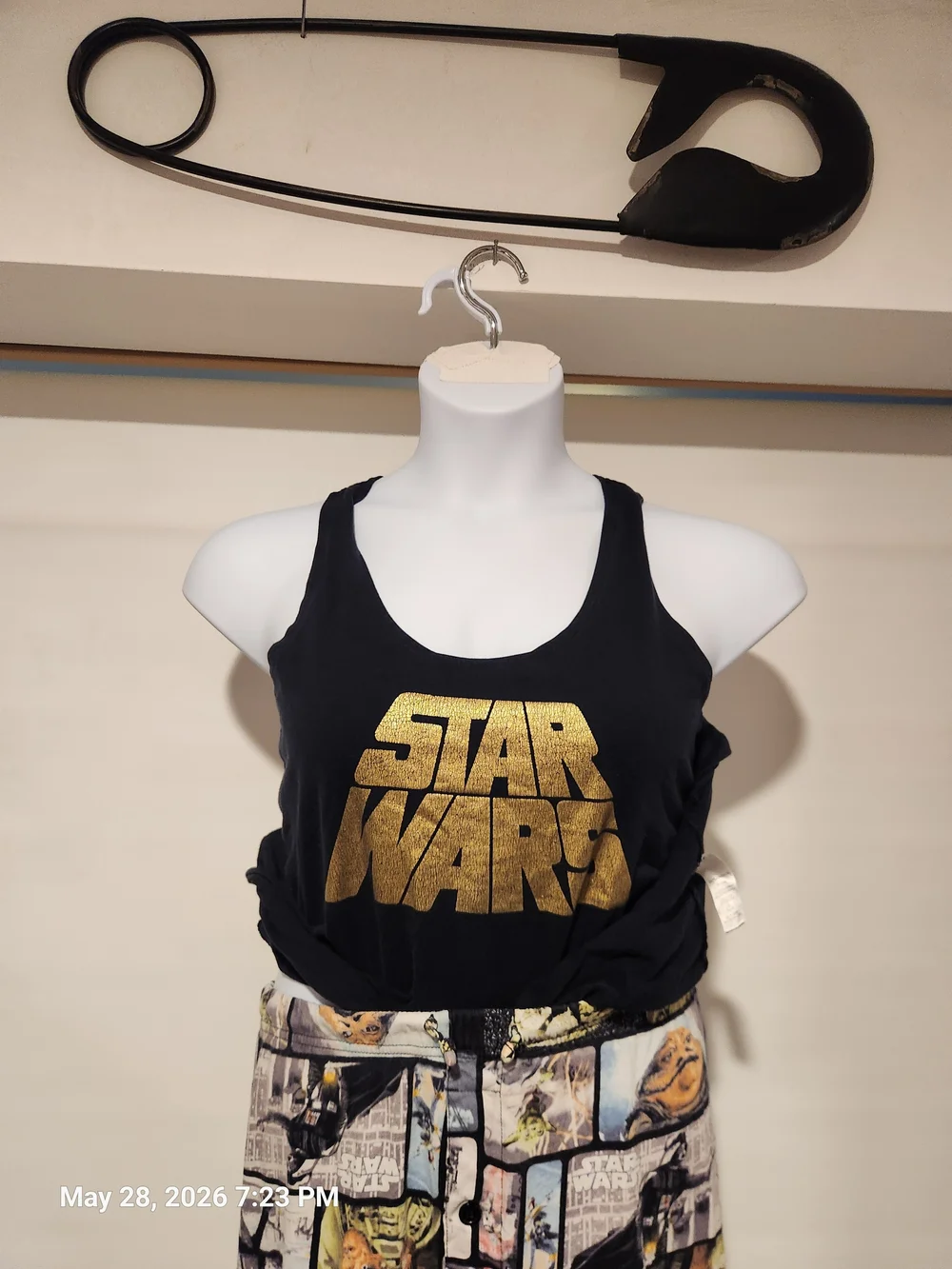 Star Wars Women Black and Gold Tank Pajama Set
